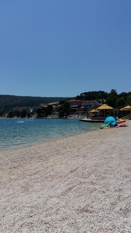 Apartman Relax Марина Экстерьер фото