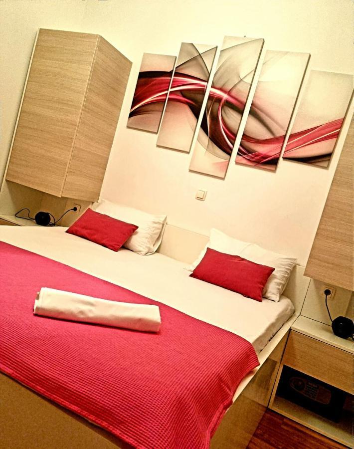 Апартаменты Apartman Relax Марина Экстерьер фото