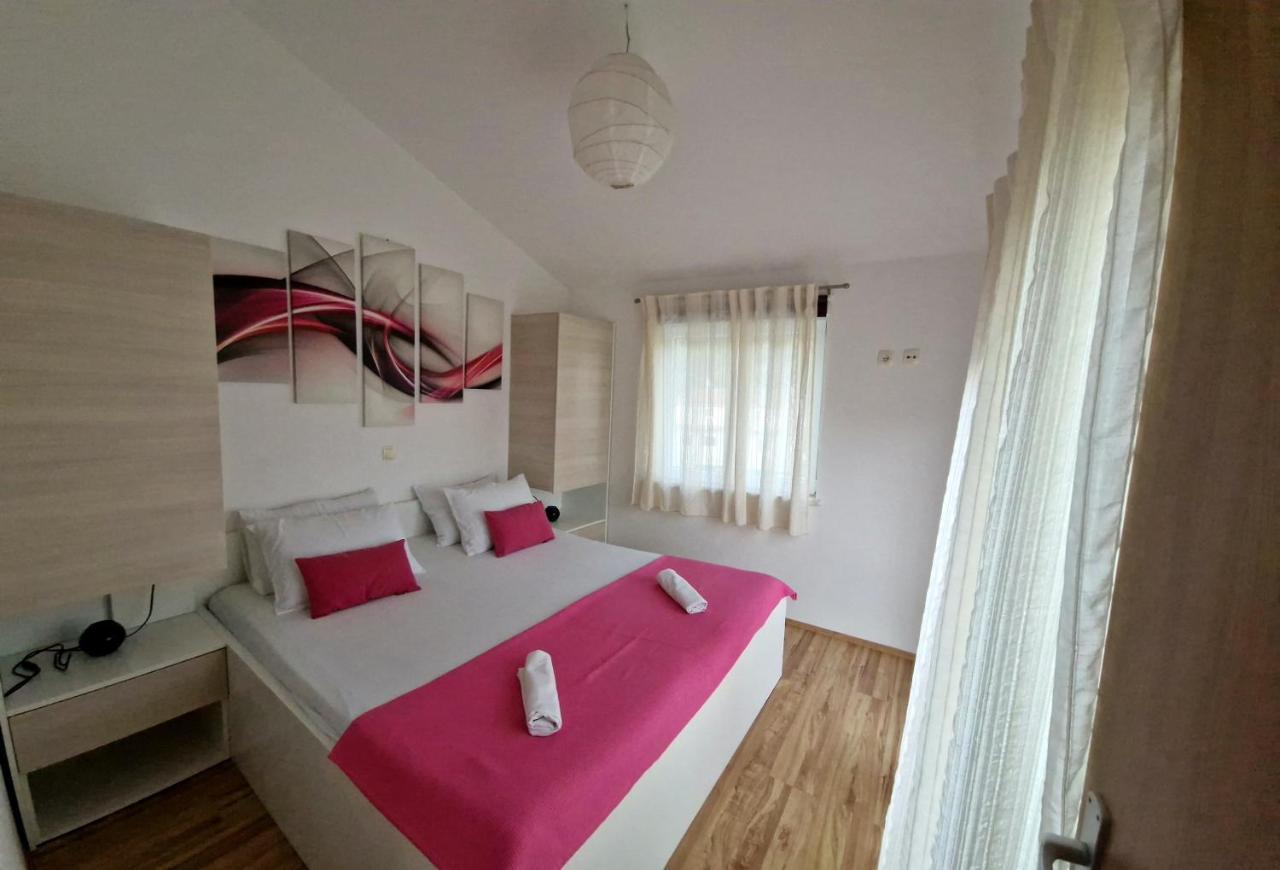Апартаменты Apartman Relax Марина Экстерьер фото
