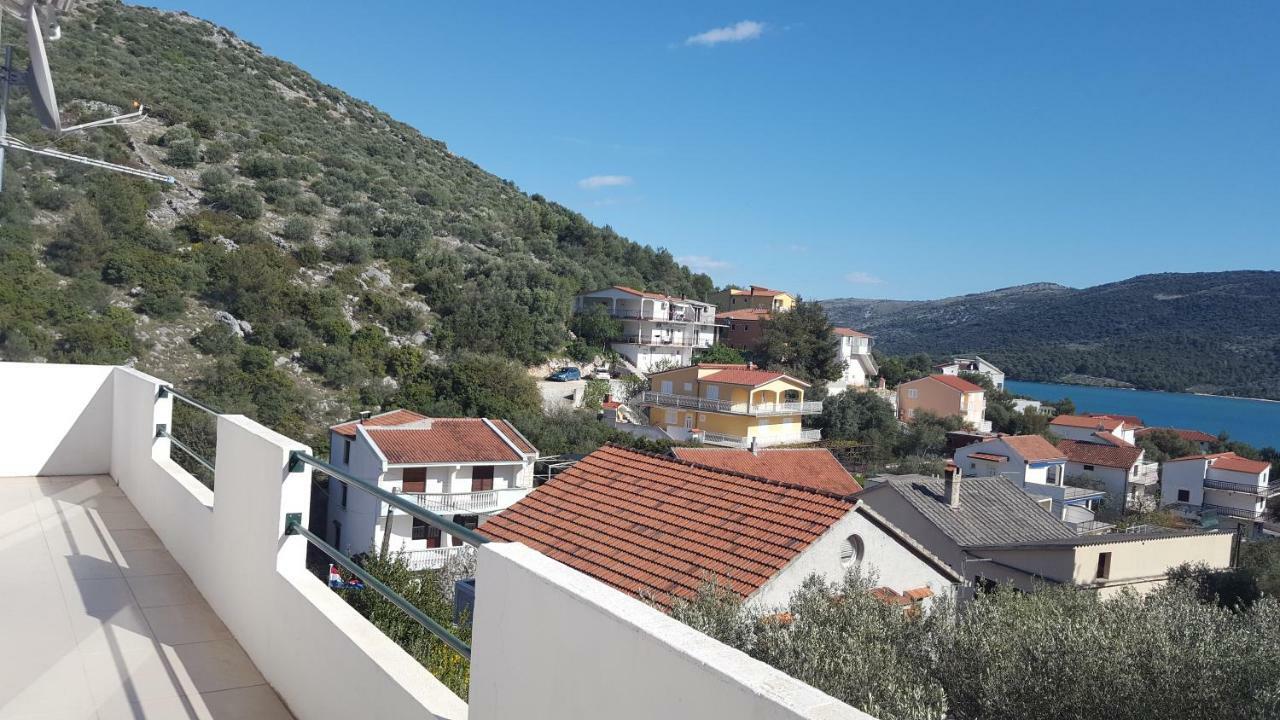 Apartman Relax Марина Экстерьер фото
